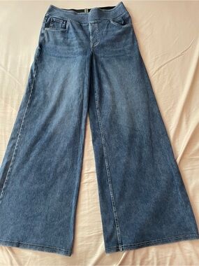 HALARA Wide-Leg Denim Jeans in Medium Blue